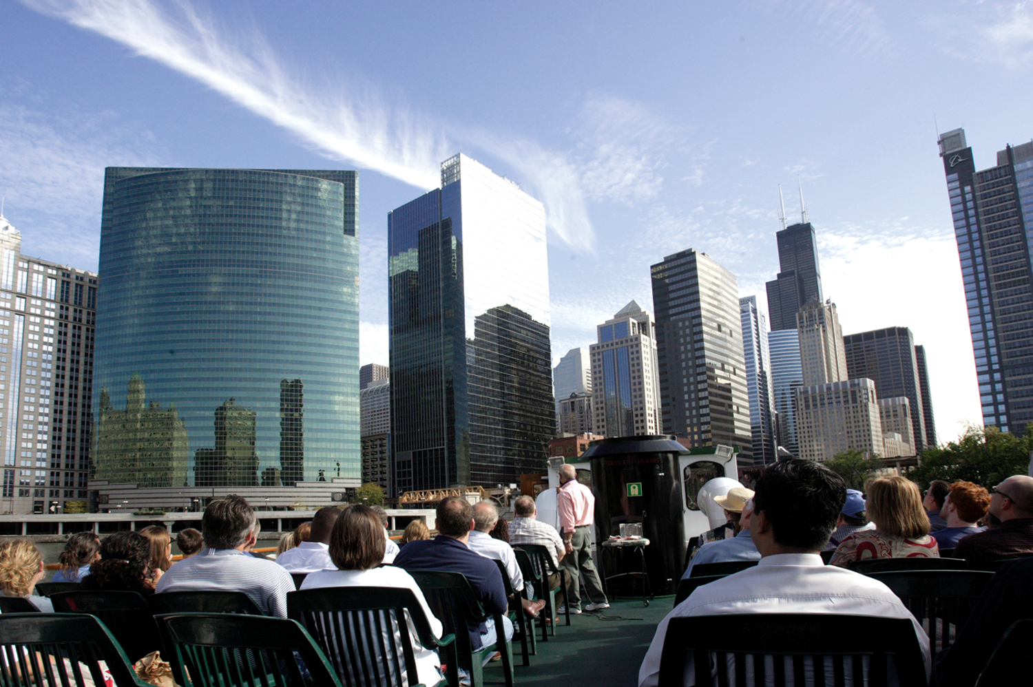 Architecture River Cruise. Courtesy of Chicago‘s First Lady © Chicago Architecture Foundation